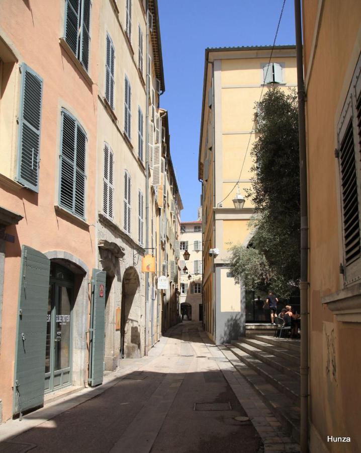 Loft 80M2 En Plein Coeur De La Vieille Ville 3 Etoiles Toulon Luaran gambar