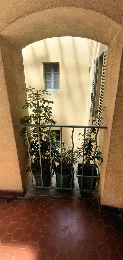 Loft 80M2 En Plein Coeur De La Vieille Ville 3 Etoiles Toulon Luaran gambar