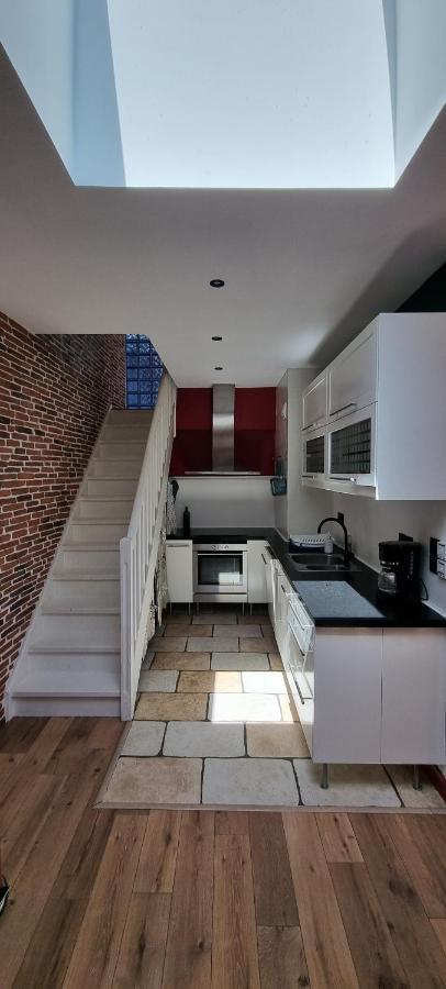 Loft 80M2 En Plein Coeur De La Vieille Ville 3 Etoiles Toulon Luaran gambar