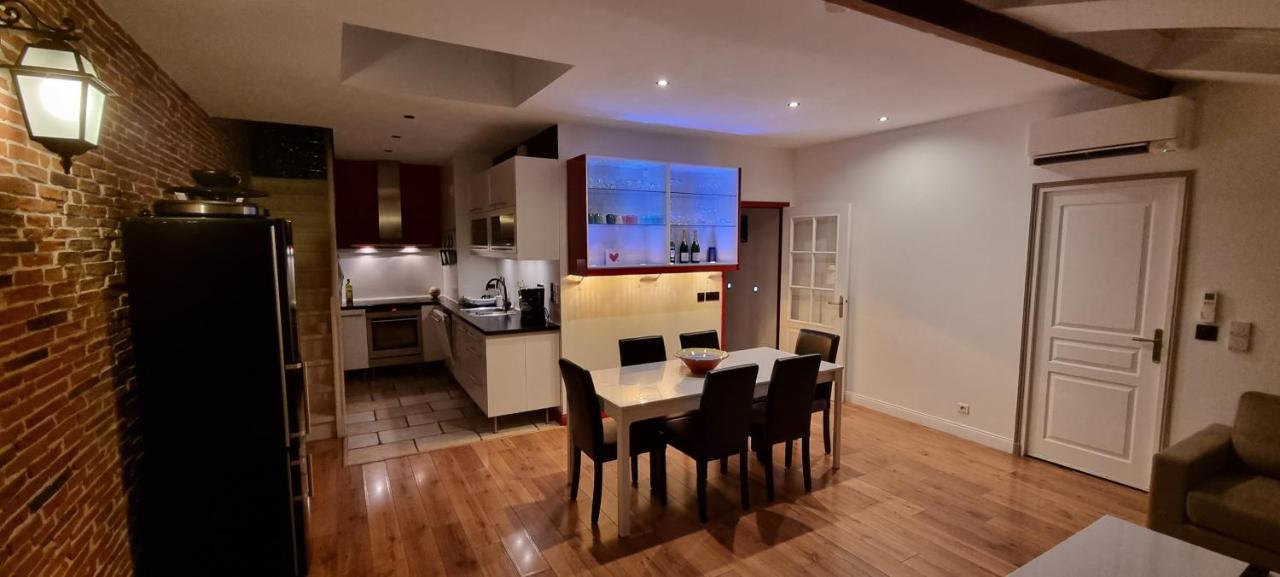 Loft 80M2 En Plein Coeur De La Vieille Ville 3 Etoiles Toulon Luaran gambar