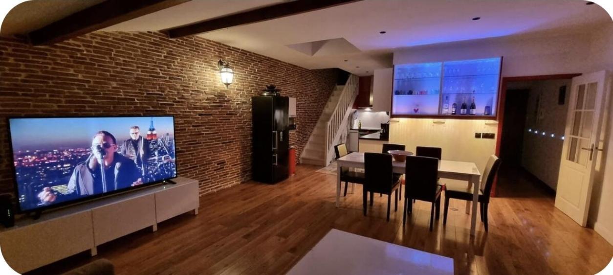 Loft 80M2 En Plein Coeur De La Vieille Ville 3 Etoiles Toulon Luaran gambar